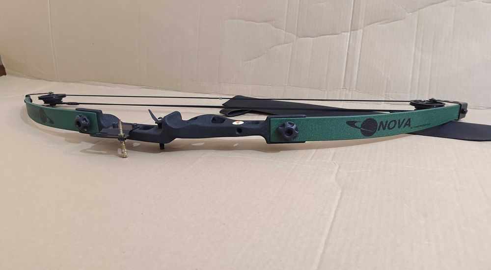 Zestaw łuk bloczkowy Nova, stojak duży, mata łucznicza 100cm, strzały