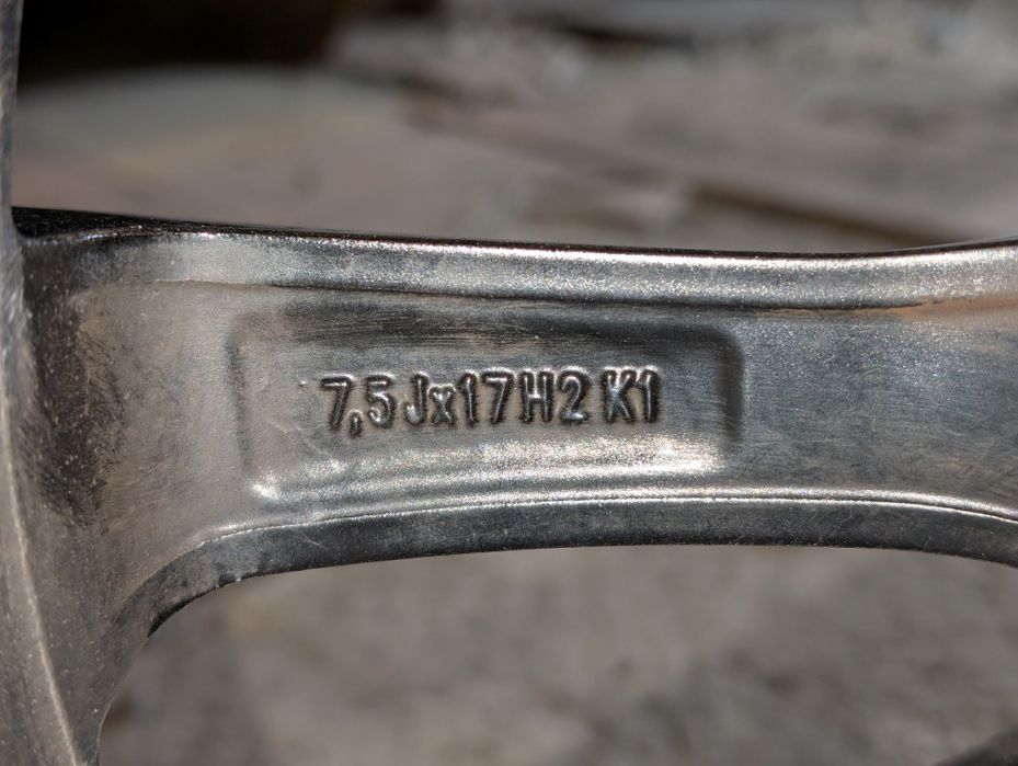 Borbet диски з гумою R17