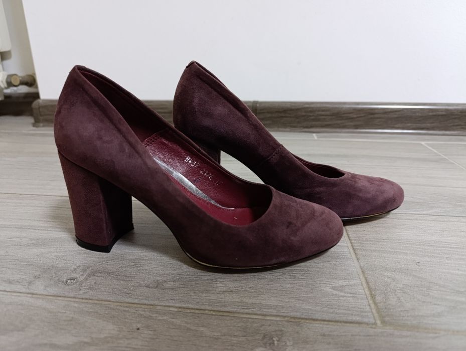 Туфлі бордові на каблуку, розмір 37