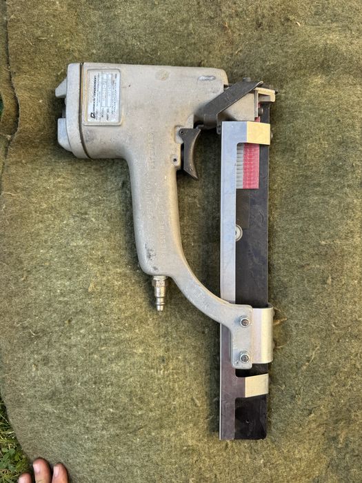 Gwozdziarka pneumatyczna taker paslode