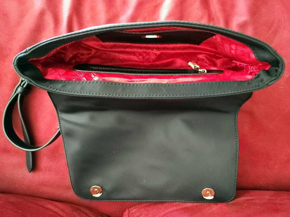 Mala de senhora Love Moschino