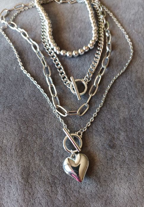 Conjunto de 4 lindos colares novos