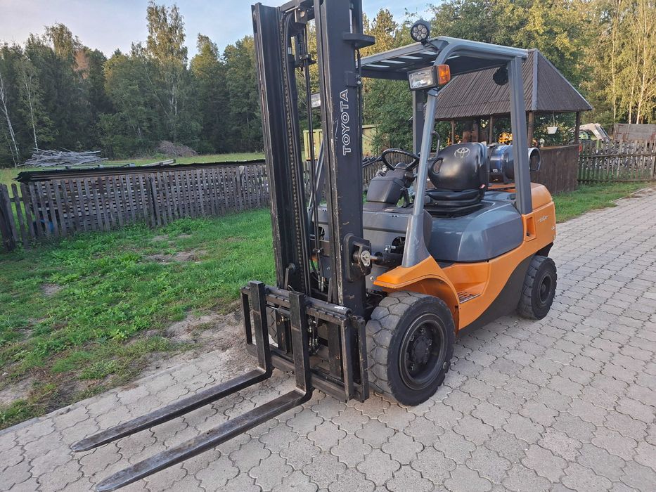 Wózek Widłowy Toyota 7FG30 LPG 3T Stan Idealny 5000mth