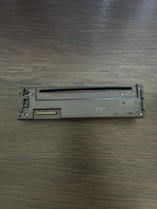 Продам автомагнитолу JVC