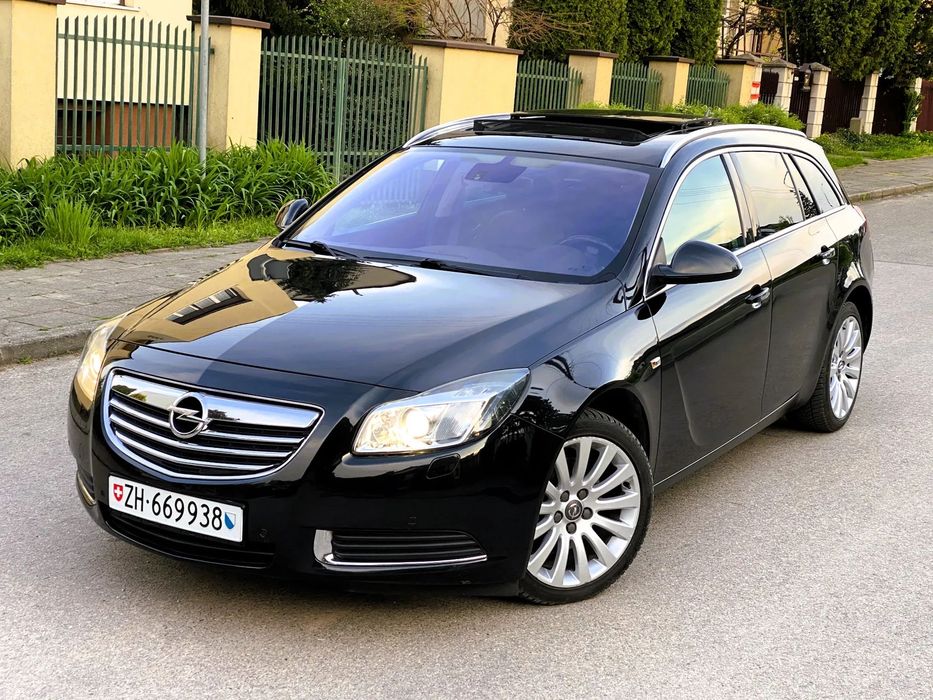 Opel Insignia TURBO 220 KM 4x4 automat skóry panorama 2xPDC ksenon opłacony