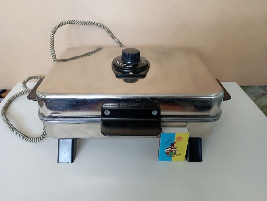 Вафельница.Электрическая.