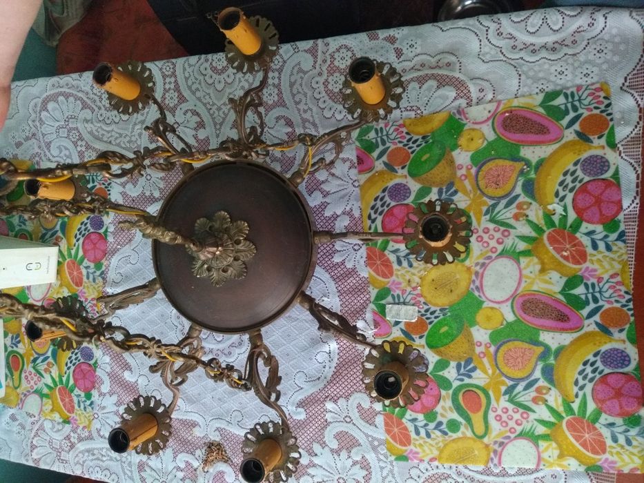 Żyrandol mosiężno-miedziany