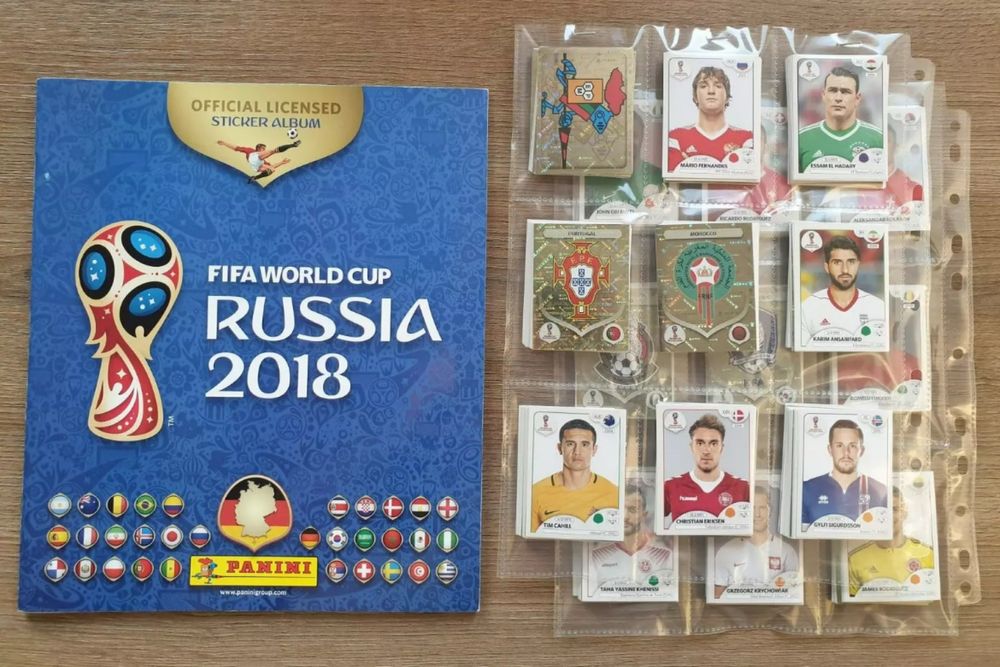 Caderneta mundial 2018 completa ( cromos por colar)
