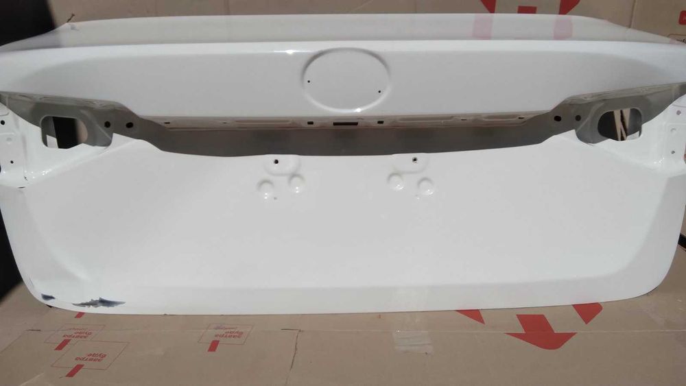 Кришка багажника Toyota Corolla  E210 від 2019.-рр 200 $ +380509478231