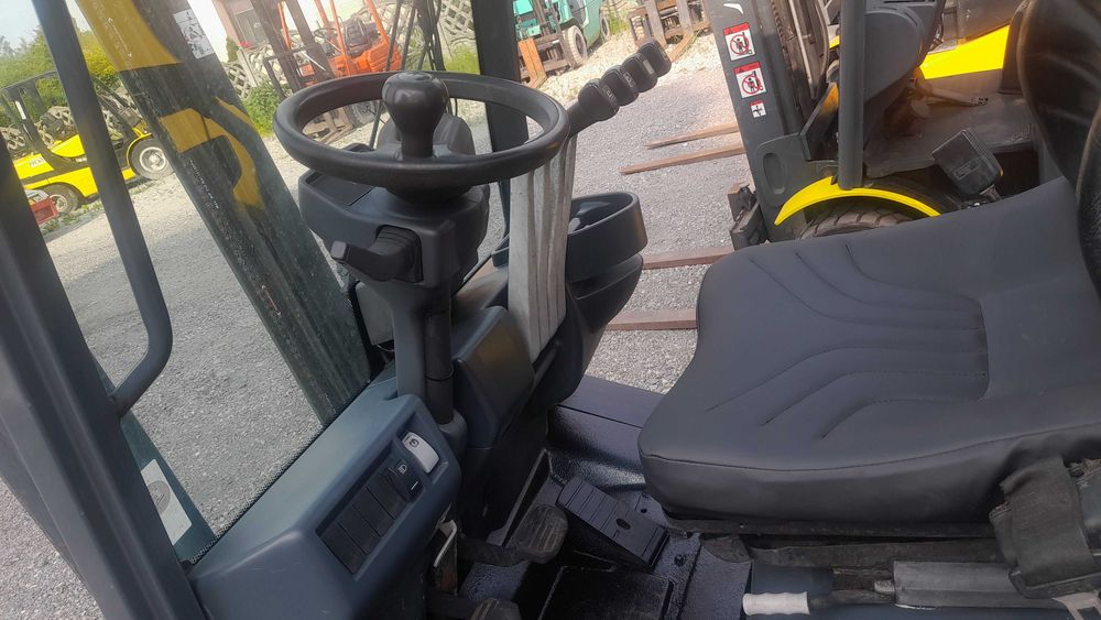 Wózek widłowy Jungheinrich TFG 320