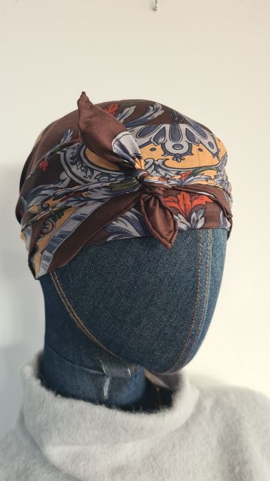 Chusta Gawroszka Szal Poszetka Loredano. 100% Jedwab Silk Jedwabna.