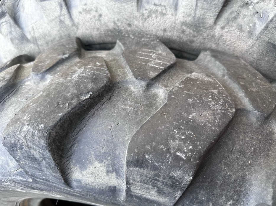 OPONY 10.00-20, 10.00R20, 10R20, 10-20, 10X20, 1000R20 MITAS 16PR (60%