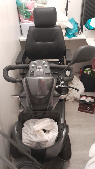 Scooter Elétrica de Mobilidade  Stannah Master (Sterling S700)- Excelente