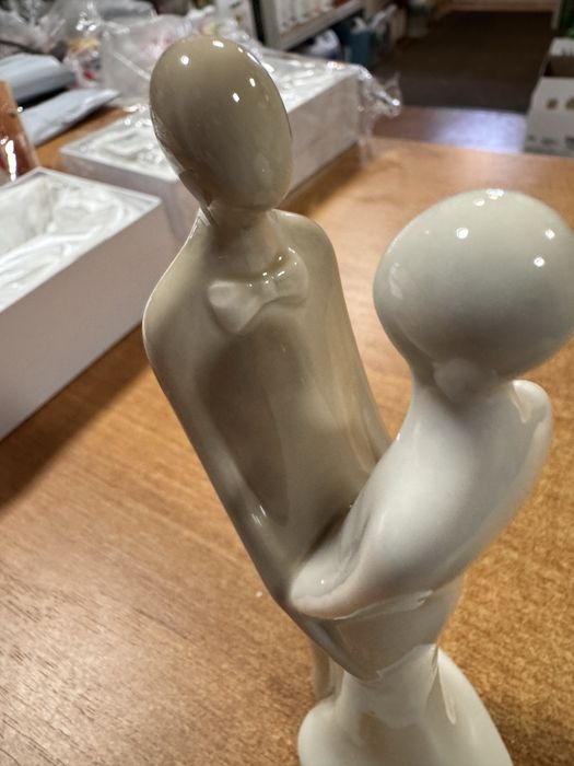 Figurka ceramiczna Para wysokość ok 17cm