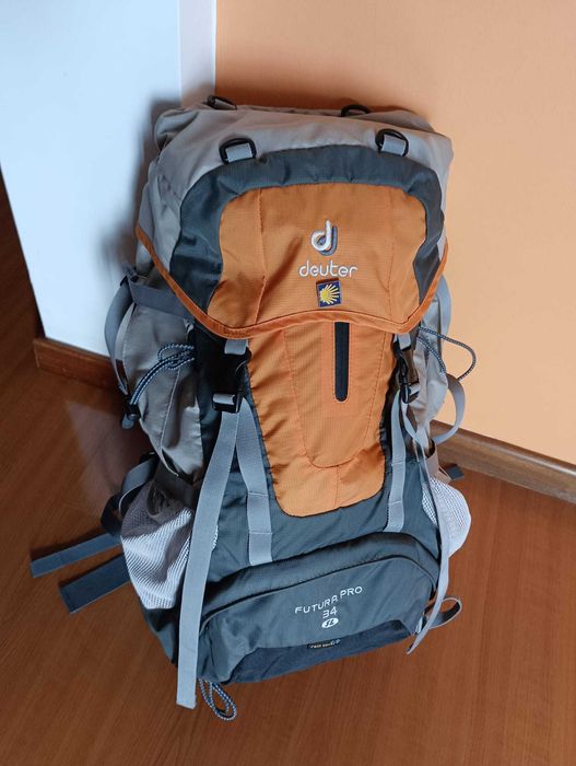 Vendo Mochila Deuter Futura Pro SL34 Laranja e Cinzenta