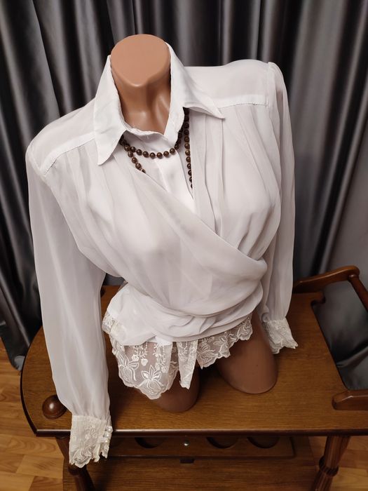 Красива блузка сорочка