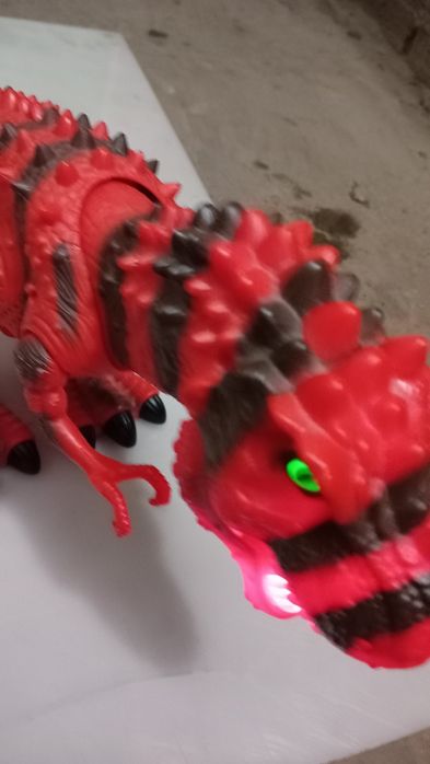 Dinozaur,robot,zabawka interaktywna
