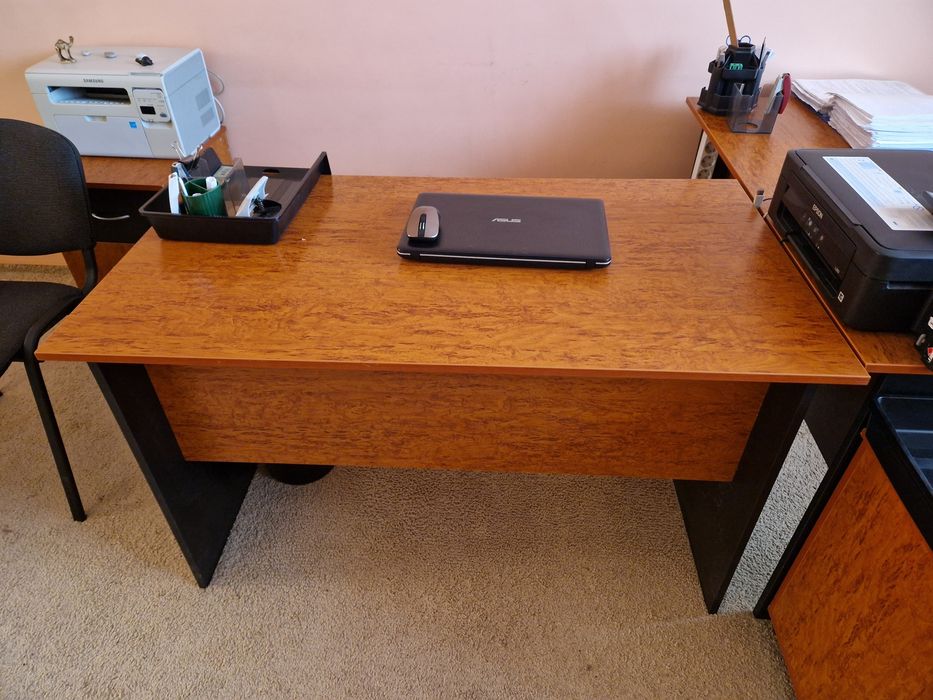 Продам письменный(офиссный) стол