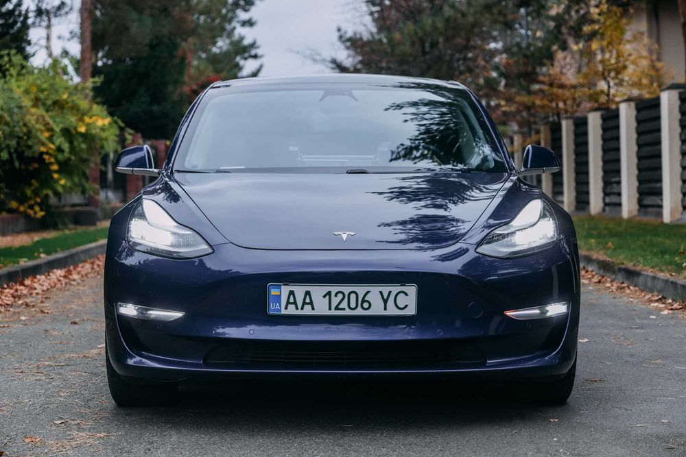 Tesla model 3 Long range Dual Motor 75 KWh Full Self-Driving (Supervis