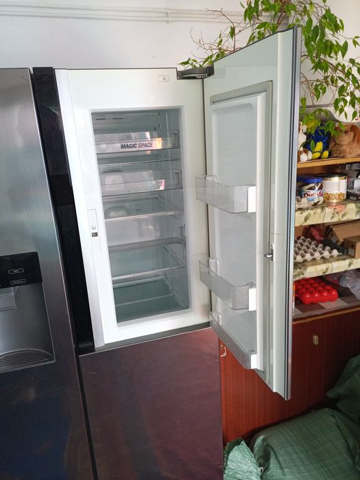 Холодильник LG непрацюючий