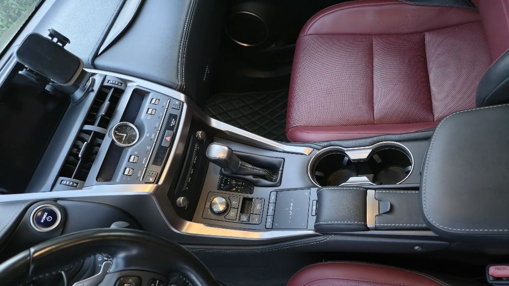 LEXUS NX 300h 2019р
