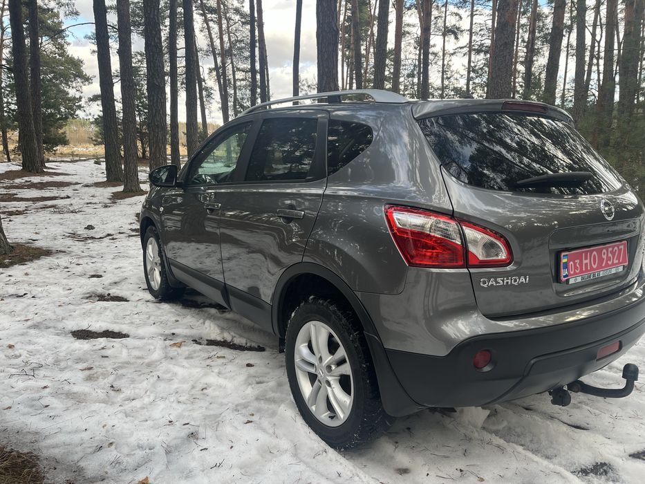 NISSAN Qashqai 2012