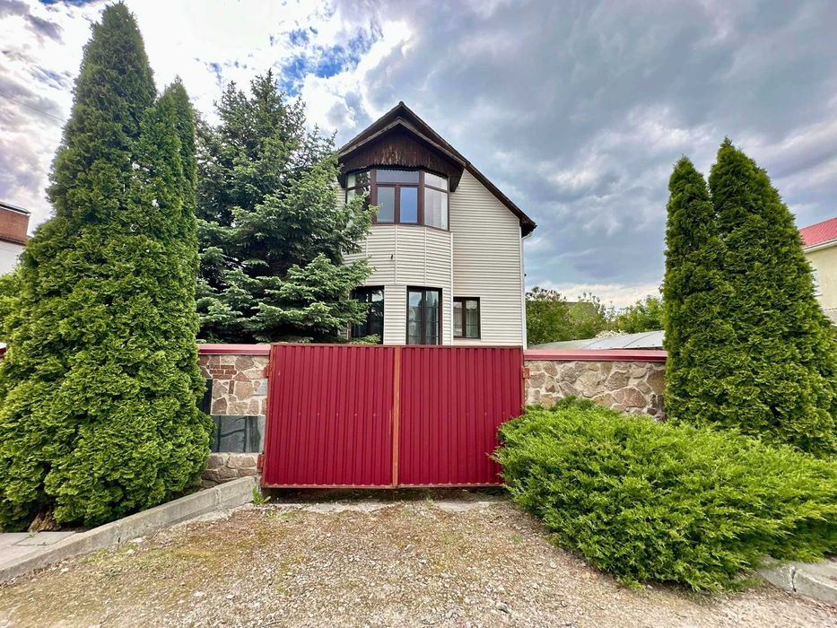 Продається ексклюзивний будинок,335 кв.м