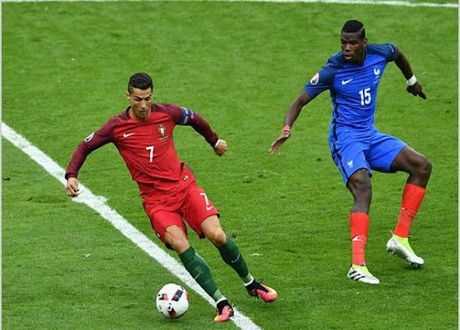 Bola oficial da final do Euro 2016 Adidas Fracas