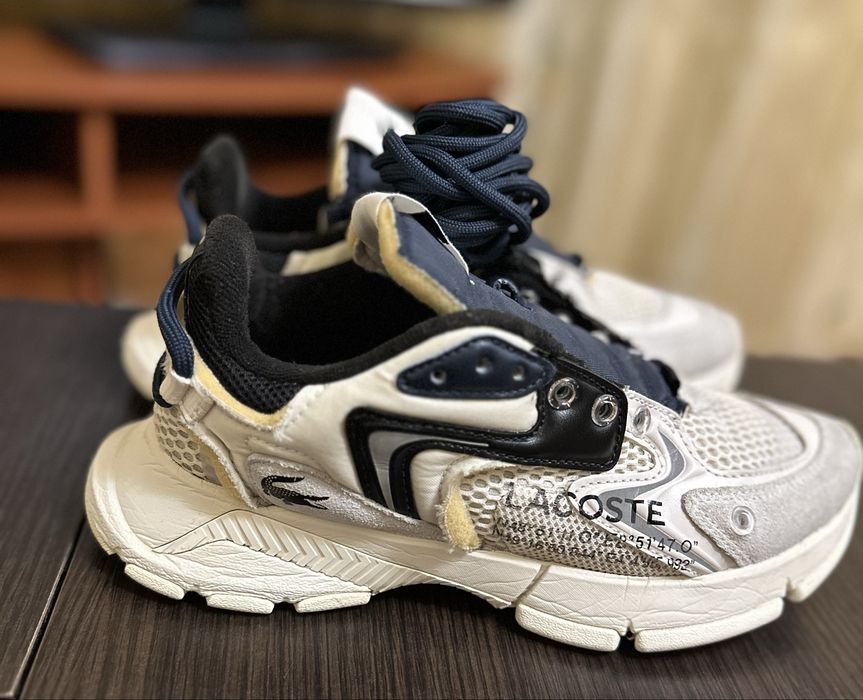 Кросівки  жіночі Lacoste L003 Neo