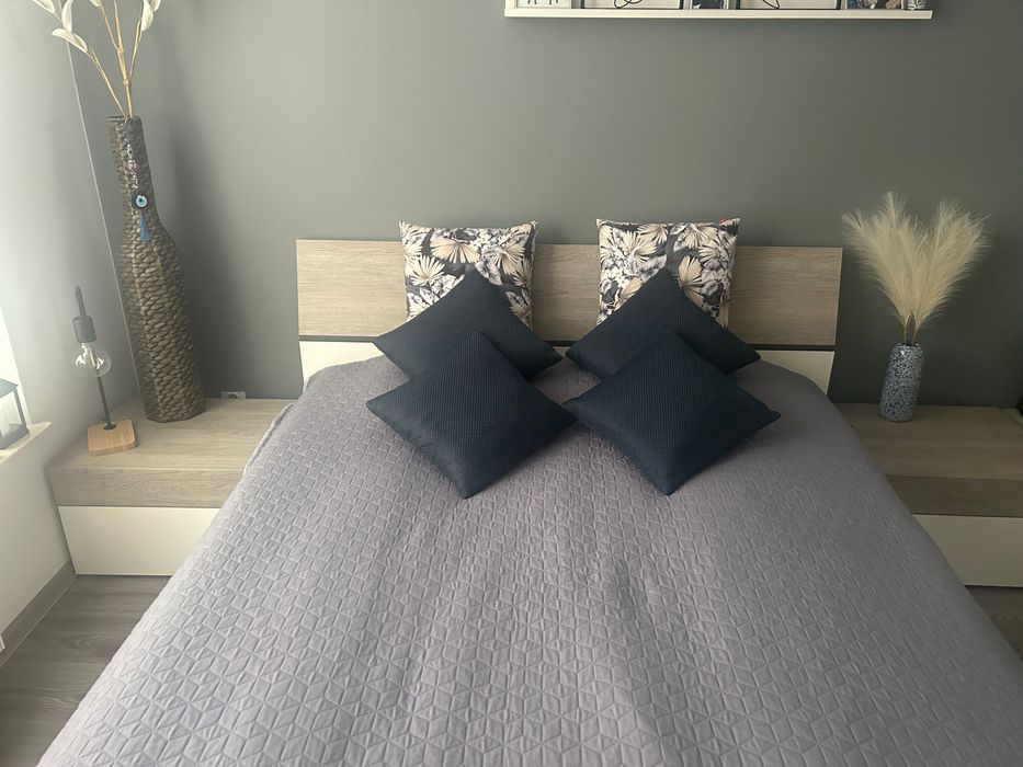 Łóżko do sypialni 160x200