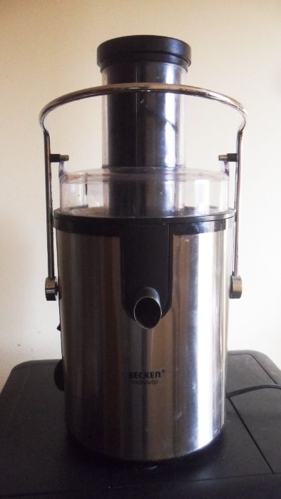 Máquina para fazer sumos naturais