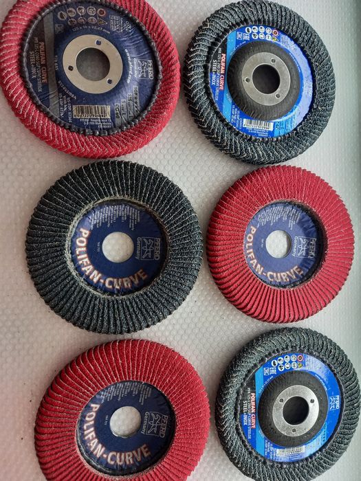 Скотч-брайт лепестковый ф125 SMT800