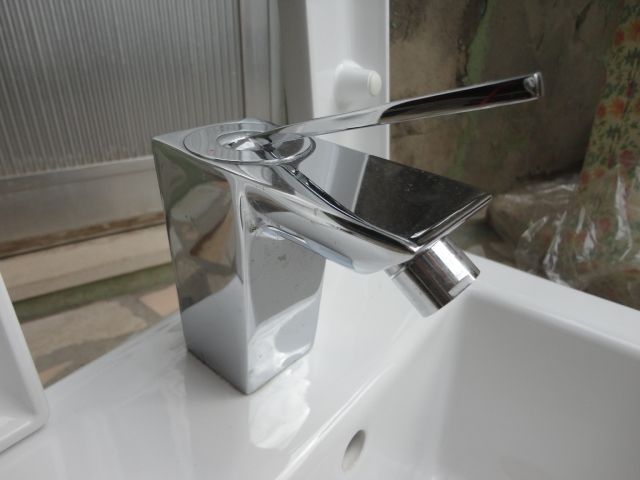 Bidé Suspenso + Misturadora Roca como novo