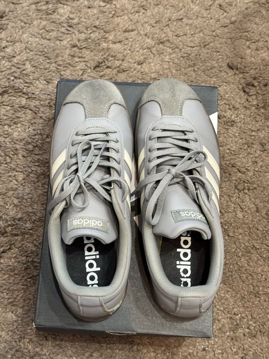 Кросівки Adidas VL Court Base