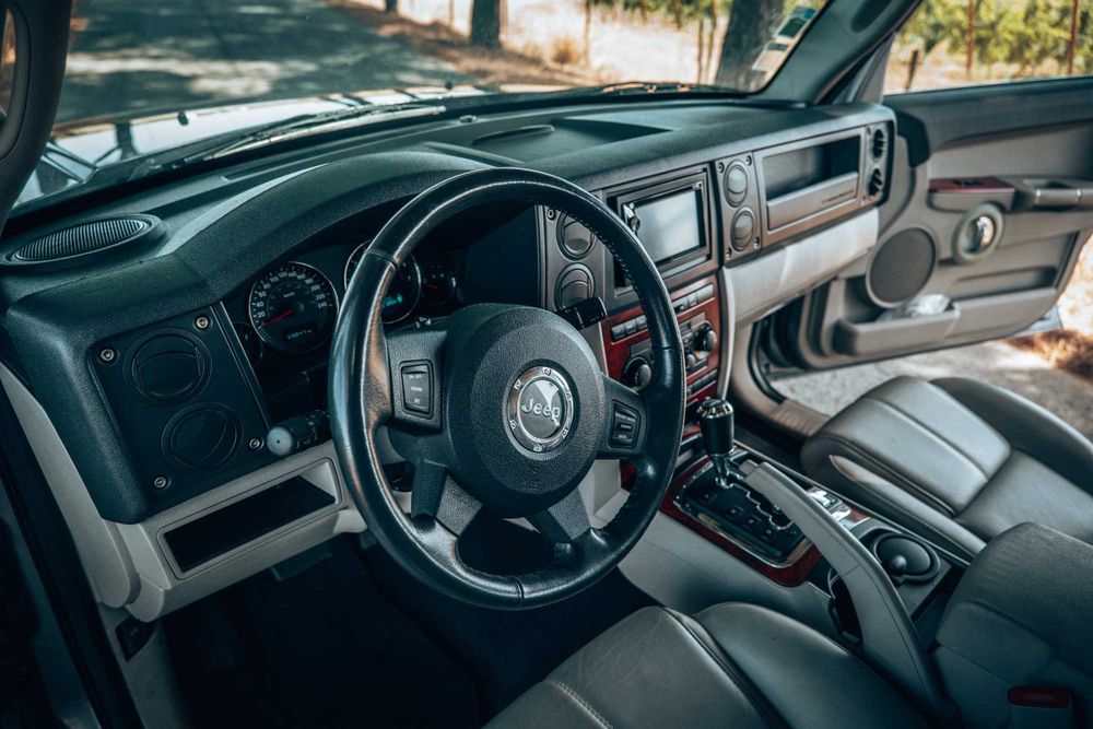 Jeep commander 3.0
