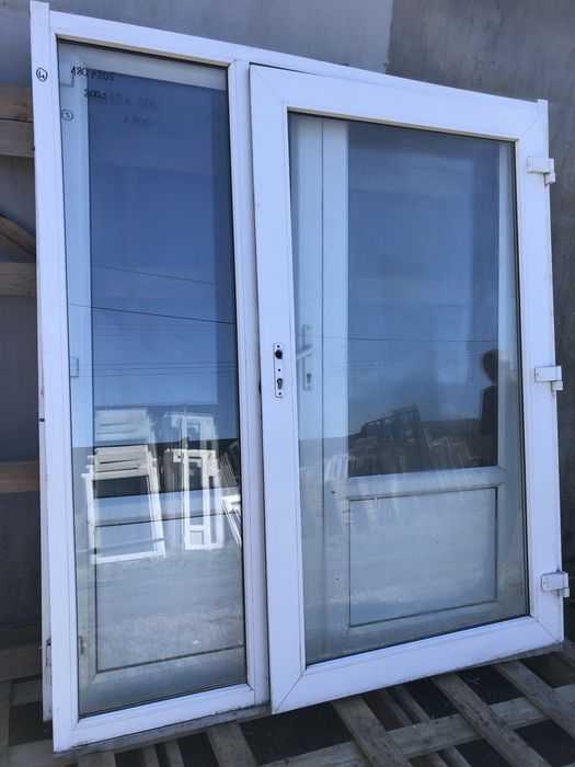 Drzwi zewnetrzne PCV 180x205