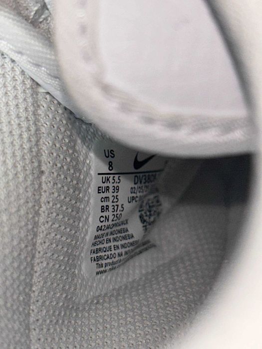 Кросівки Nike Women's Air Force 1 '07