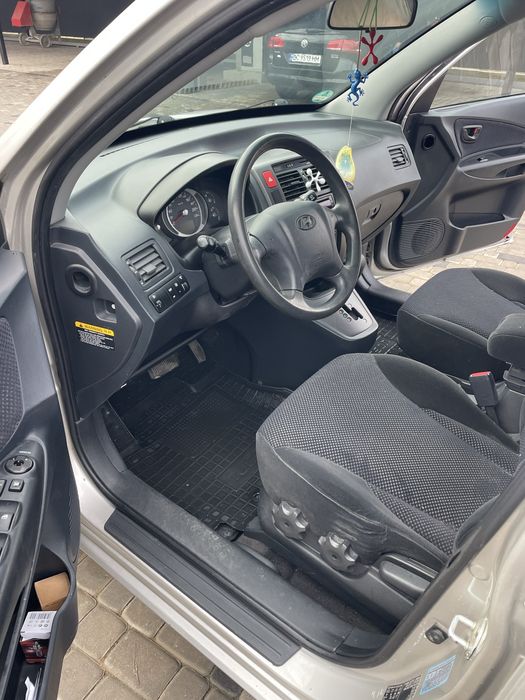 Huyndai Tucson 2009 2.0 диз Автомат