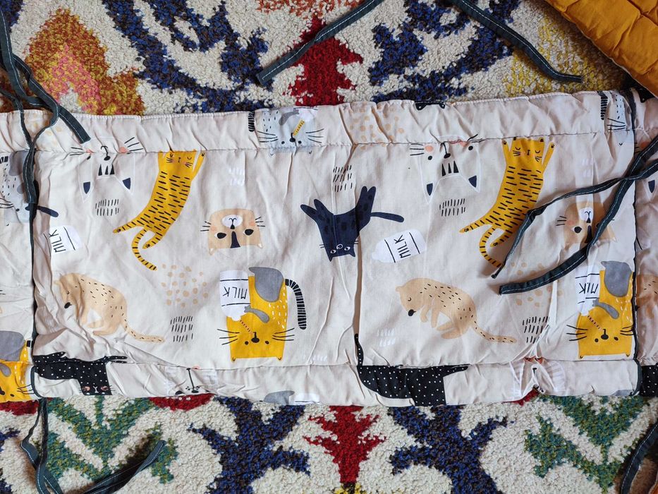 Zestaw dwóch ochraniaczy do łóżeczka dziecięcego