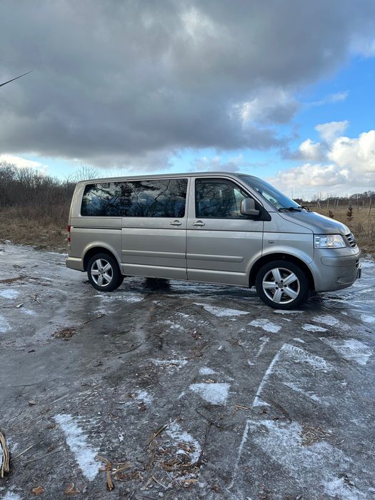 Volkswagen Multivan 7 os. T5  Webasto