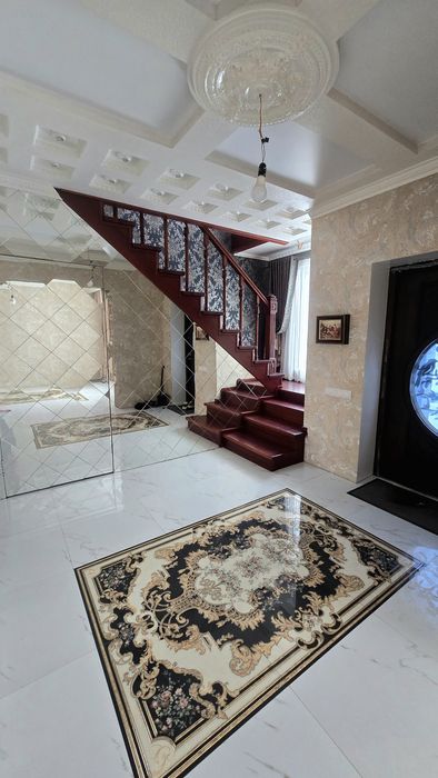 Продаж будинку м Тараща в сучасному ремонті