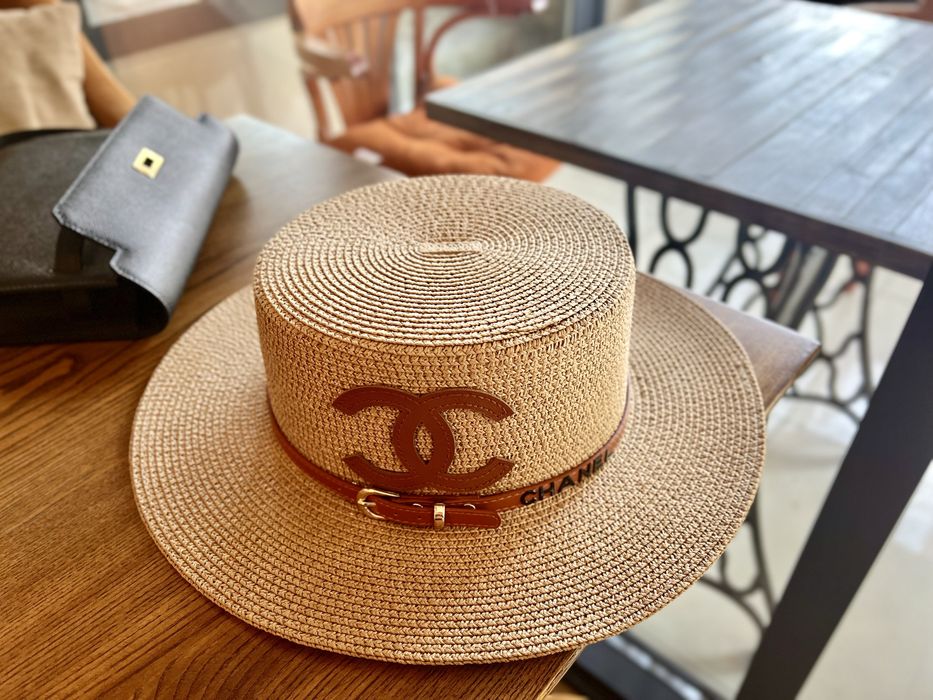 Оригинальная соломенная шляпа Chanel