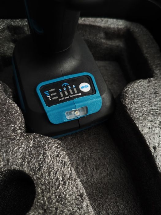 Klucz udarowy Gisam 1200nm + 2x bateria + walizka