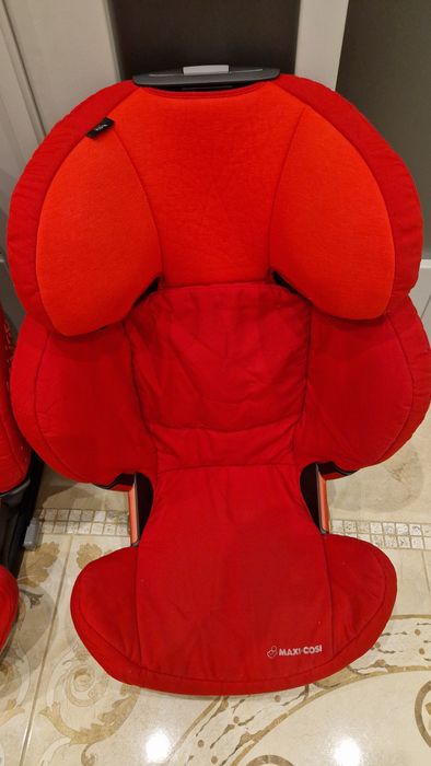 Автокрісла дитячі Maxi-Cosi RodiFix  (2 шт)