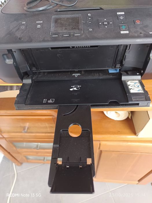 Printer, like new, with scanning capability64354161236738123