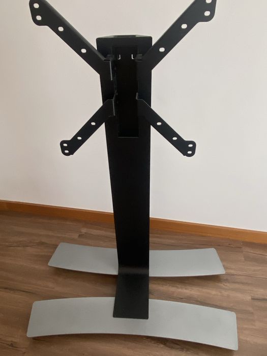 Suporte para televisão Erard