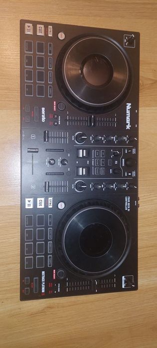 Numark Platinium FX stan idealny