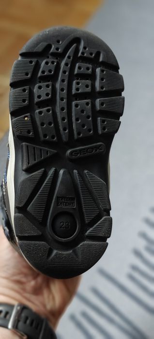 Sprzedam buty chłopięce geoxy w rozmiarze 23