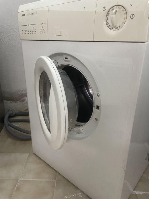 Maquina de secar roupa