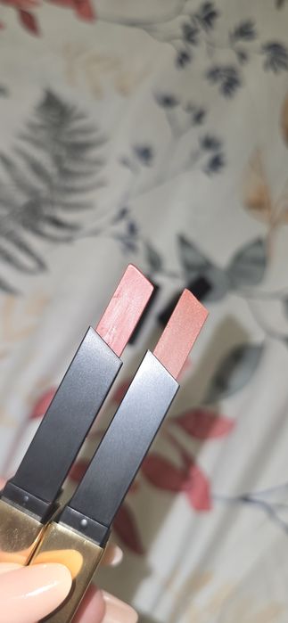 Batons Yves Saint Laurent